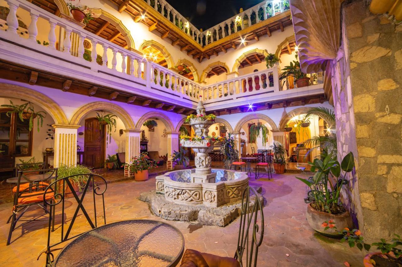 Hotel Gran Plaza Euromaya Antigua Exterior photo