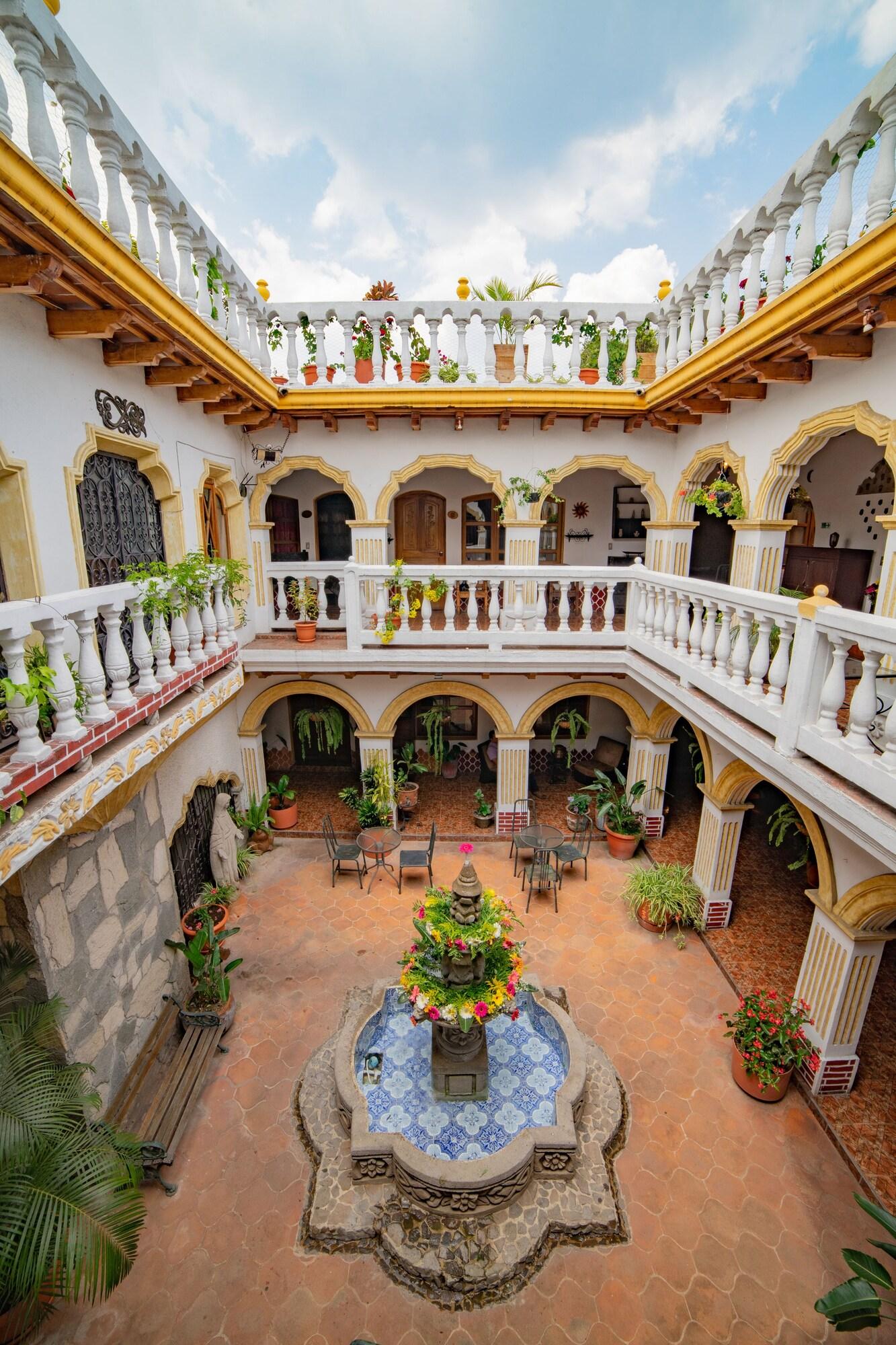 Hotel Gran Plaza Euromaya Antigua Exterior photo