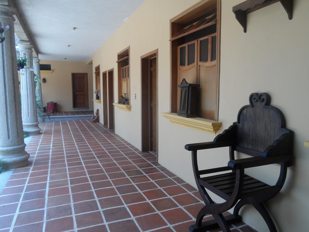 Hotel Gran Plaza Euromaya Antigua Exterior photo