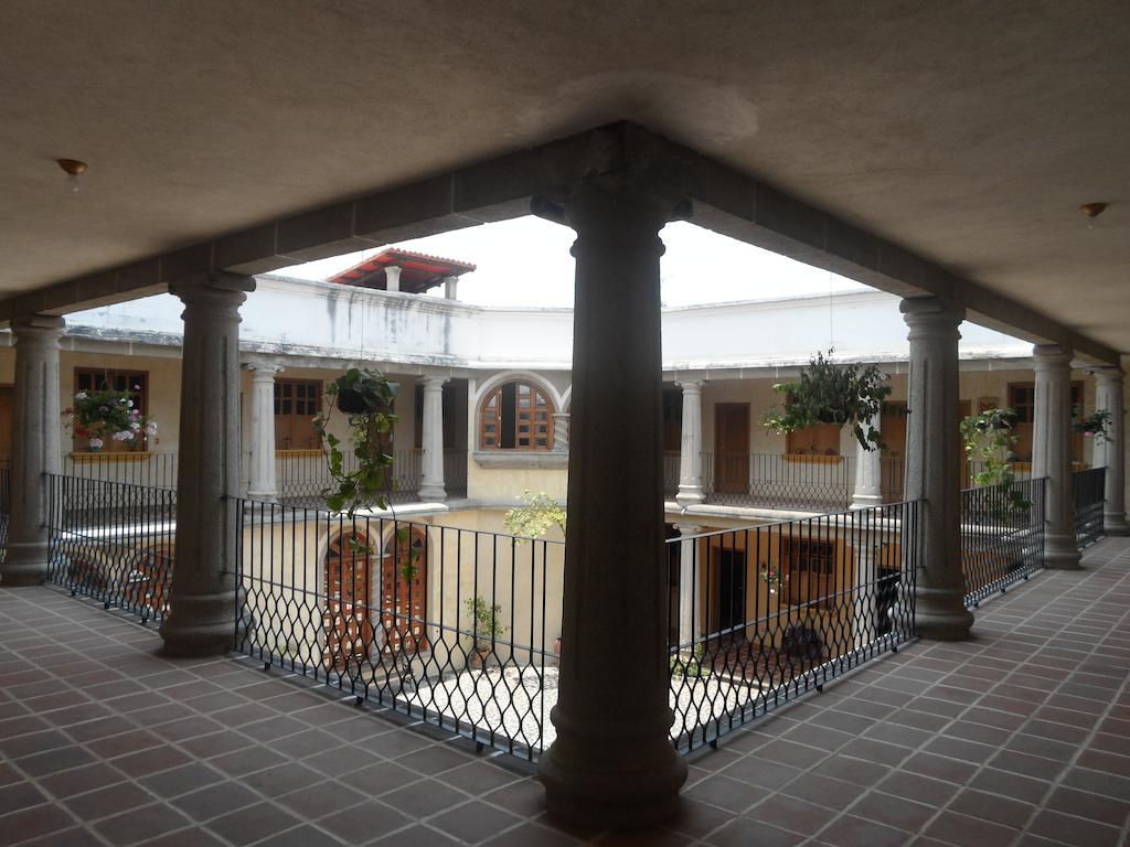 Hotel Gran Plaza Euromaya Antigua Exterior photo